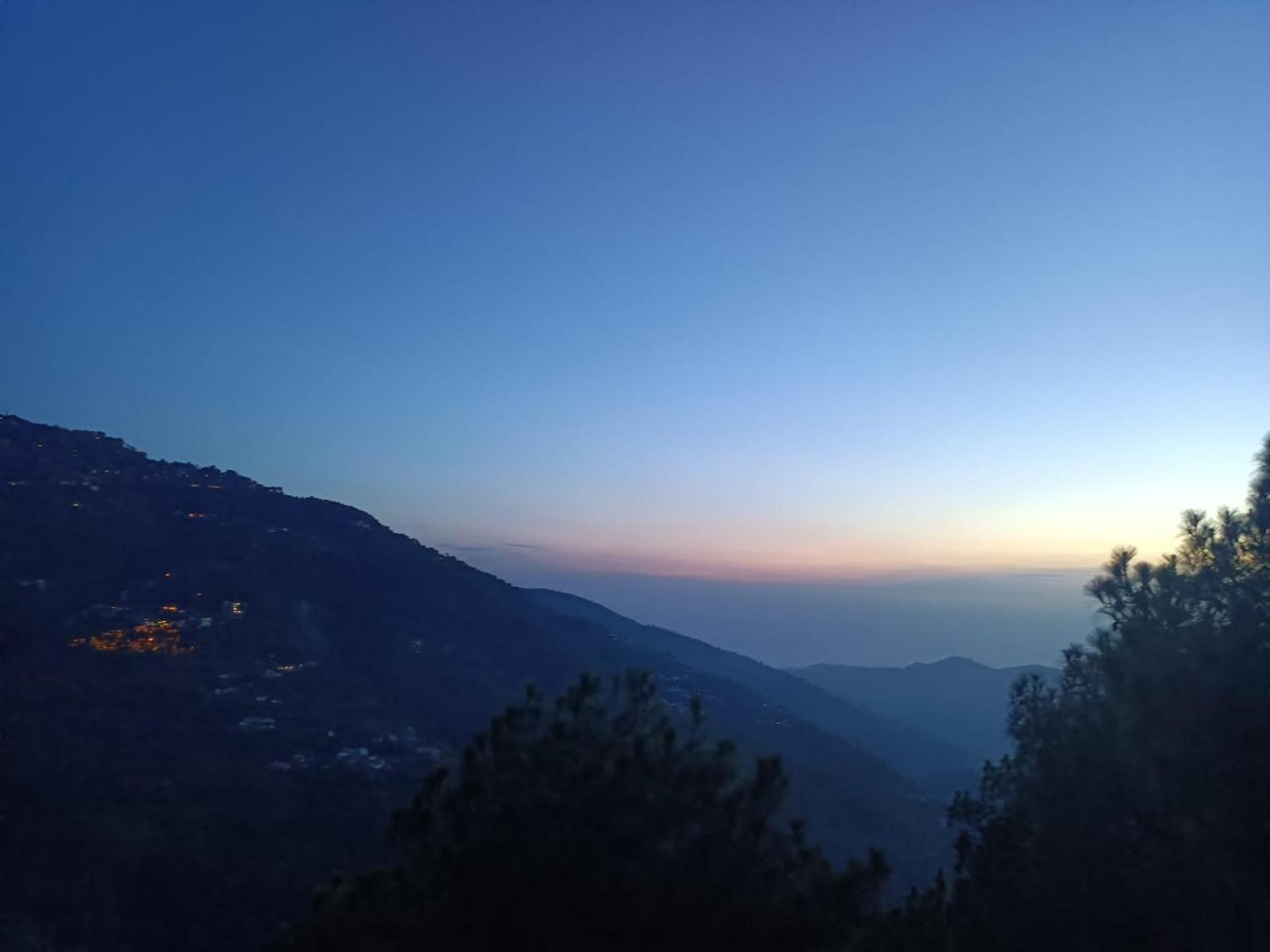 The Summer House Kasauli I Party & Music I Sky Bonfire I Managed By Exotic Stays Extérieur photo